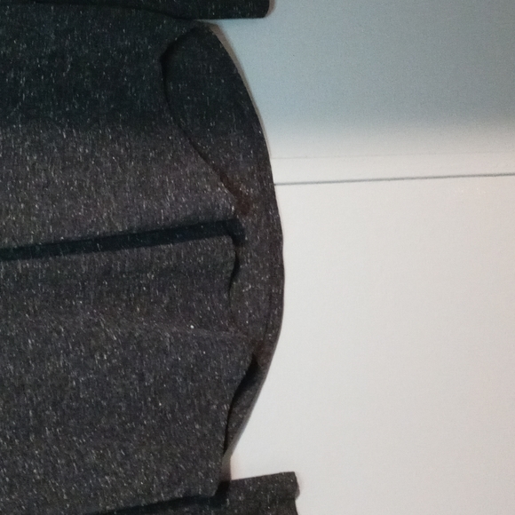 Ladie's Victoria's Secret henley style top - Picture 4 of 6